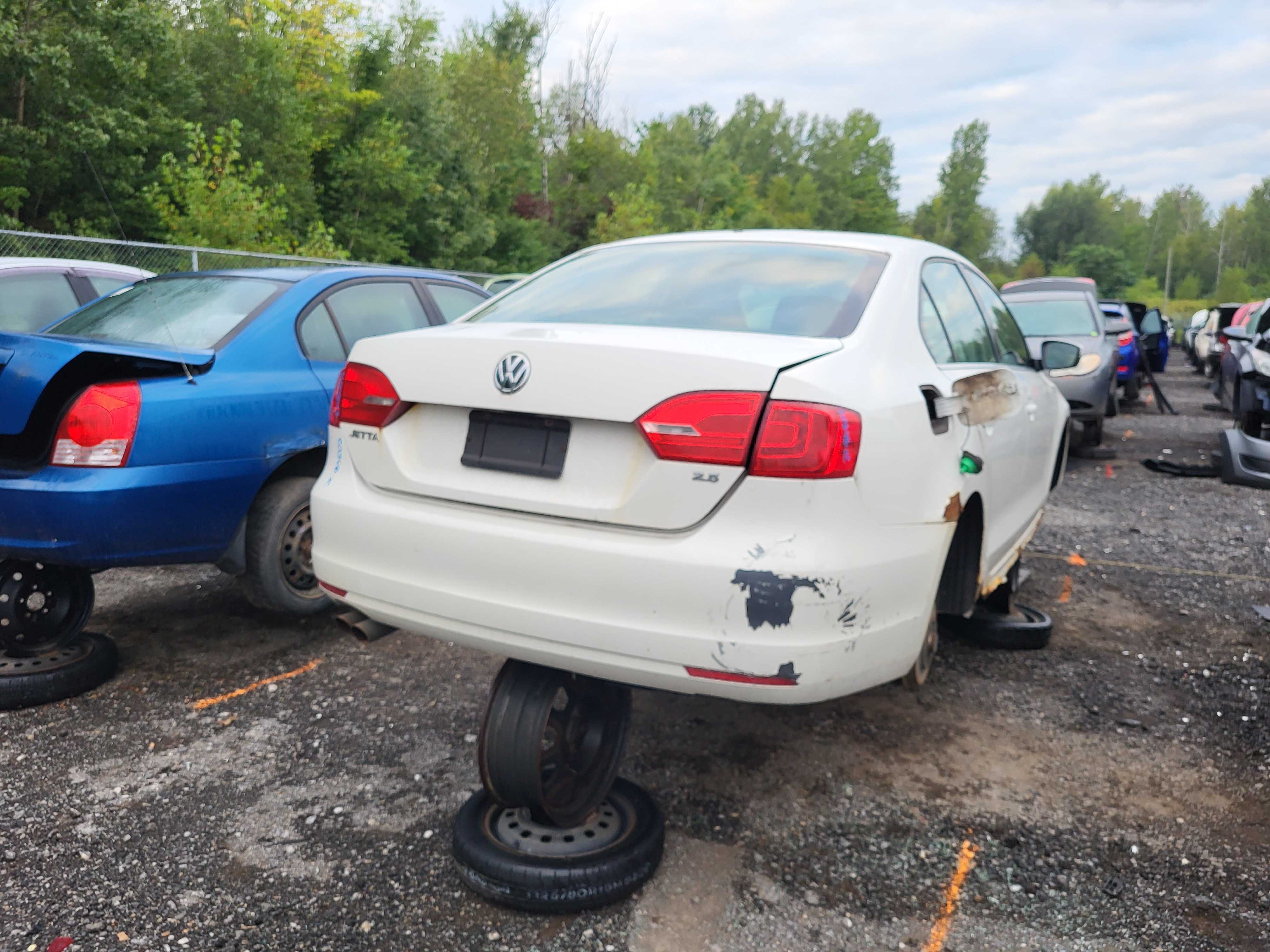 VOLKSWAGEN JETTA 2012