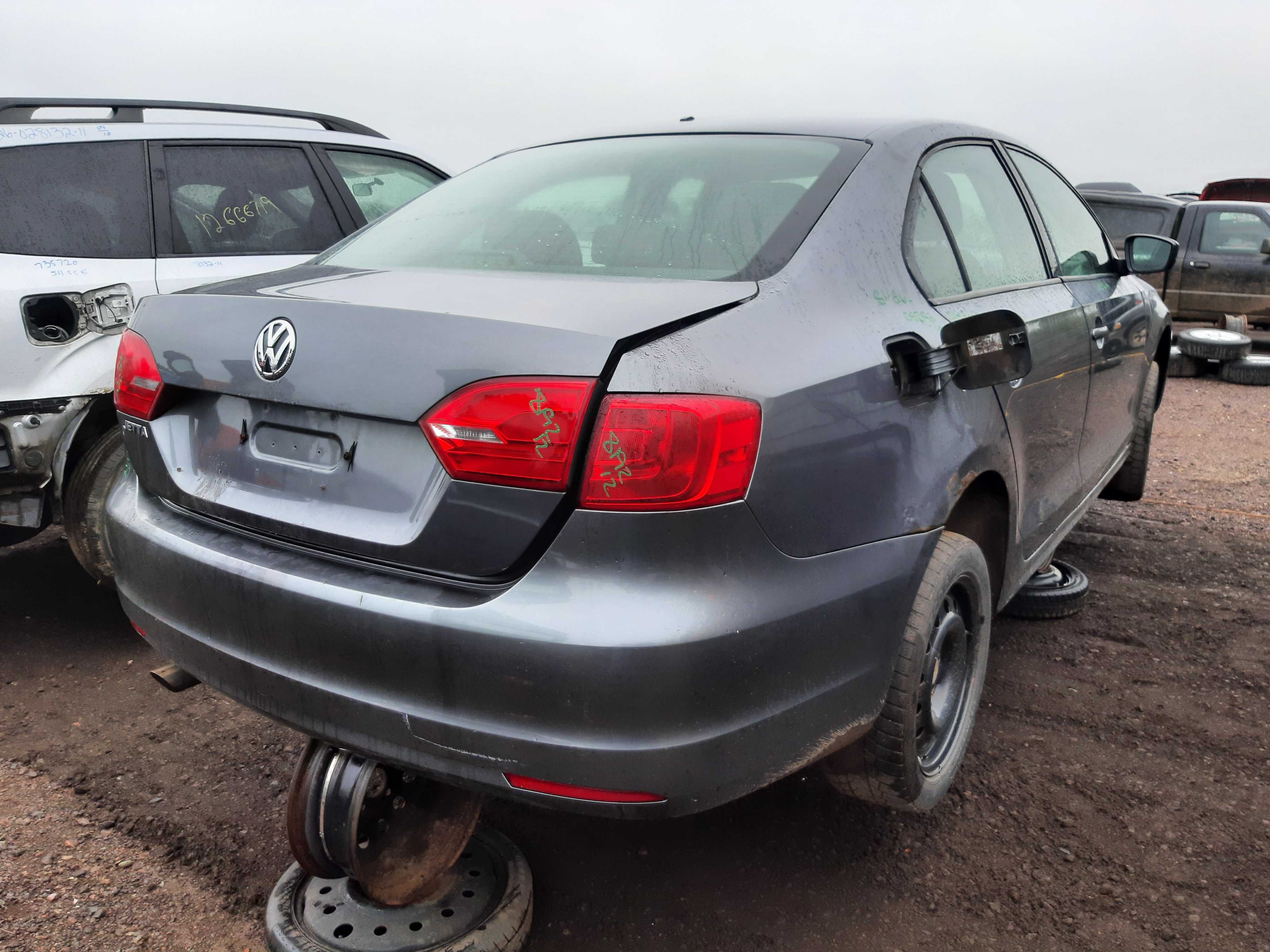 VOLKSWAGEN JETTA 2012