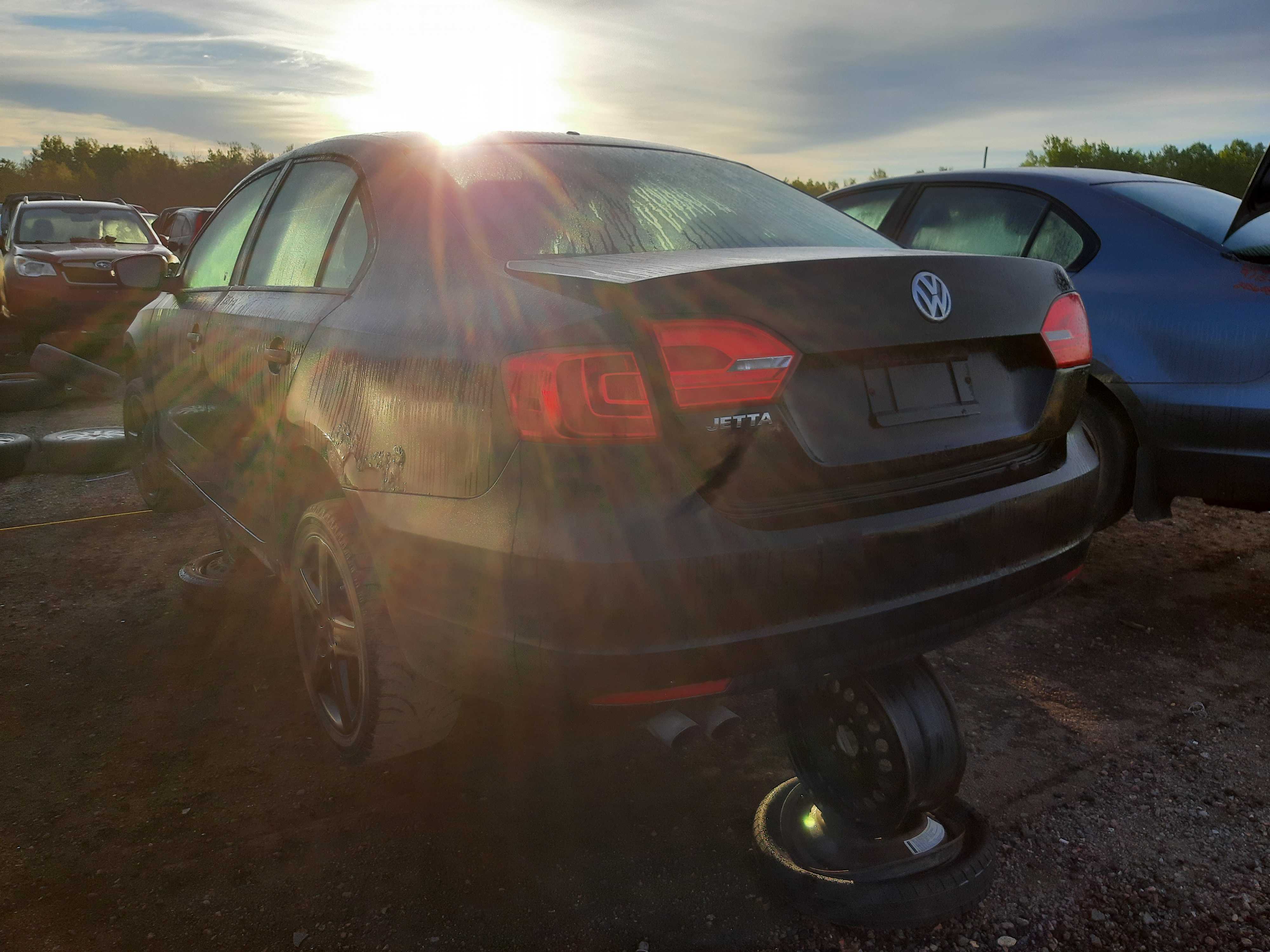 VOLKSWAGEN JETTA 2012