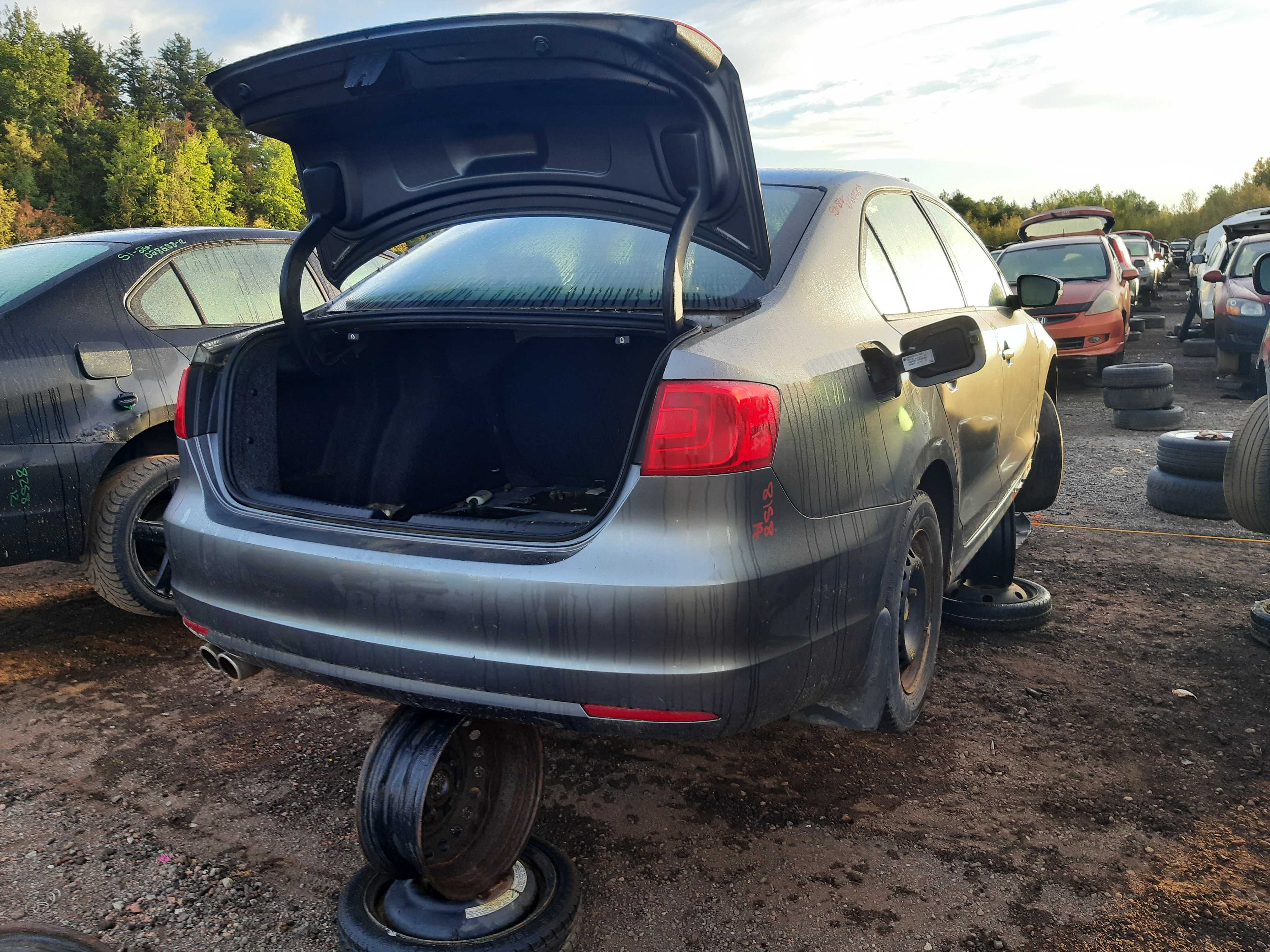 VOLKSWAGEN JETTA 2014