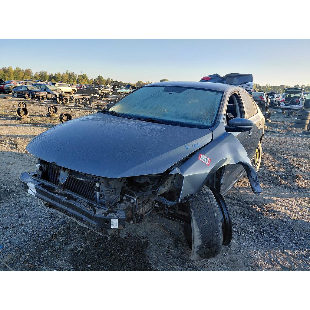 VOLKSWAGEN JETTA 2015