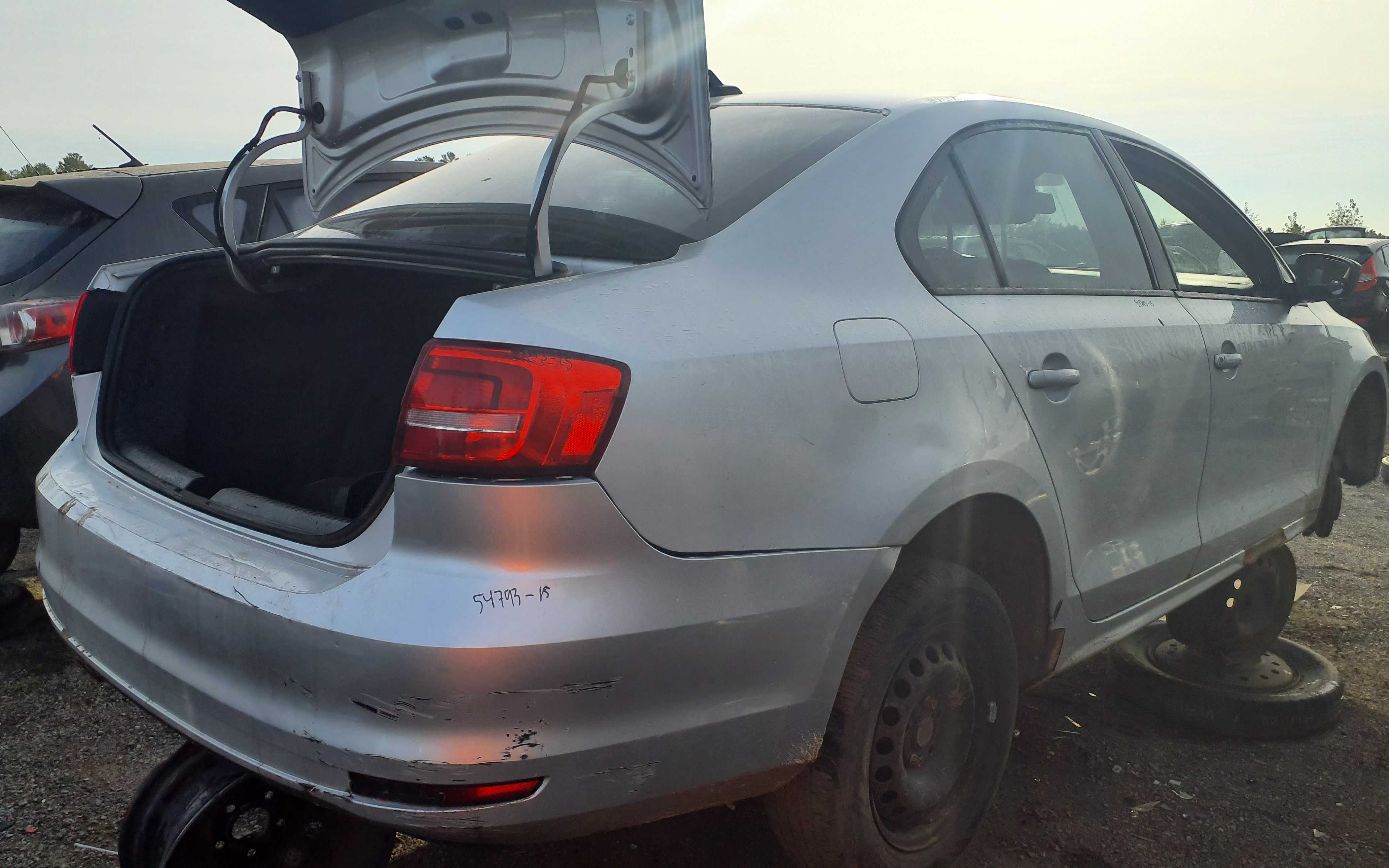 VOLKSWAGEN JETTA 2015