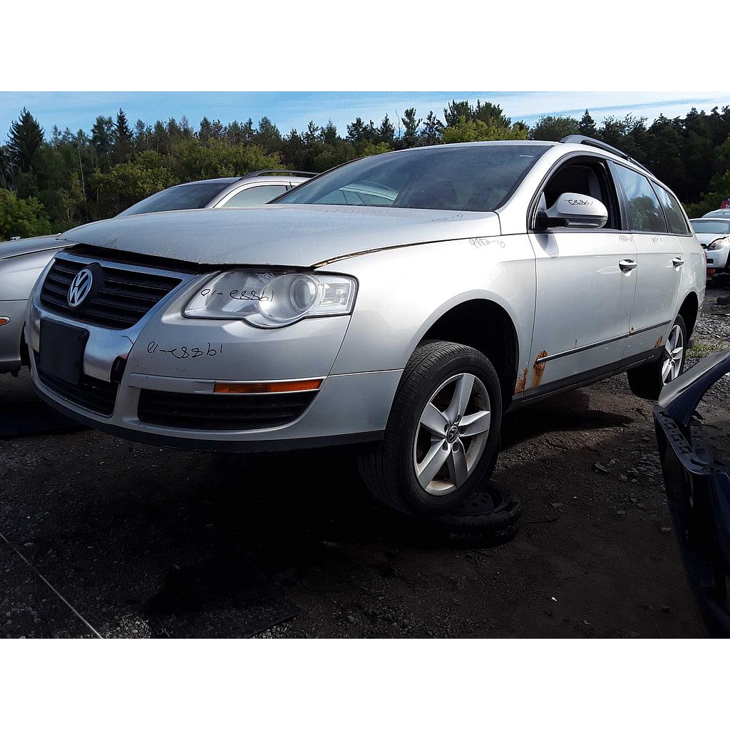 VOLKSWAGEN PASSAT 2010