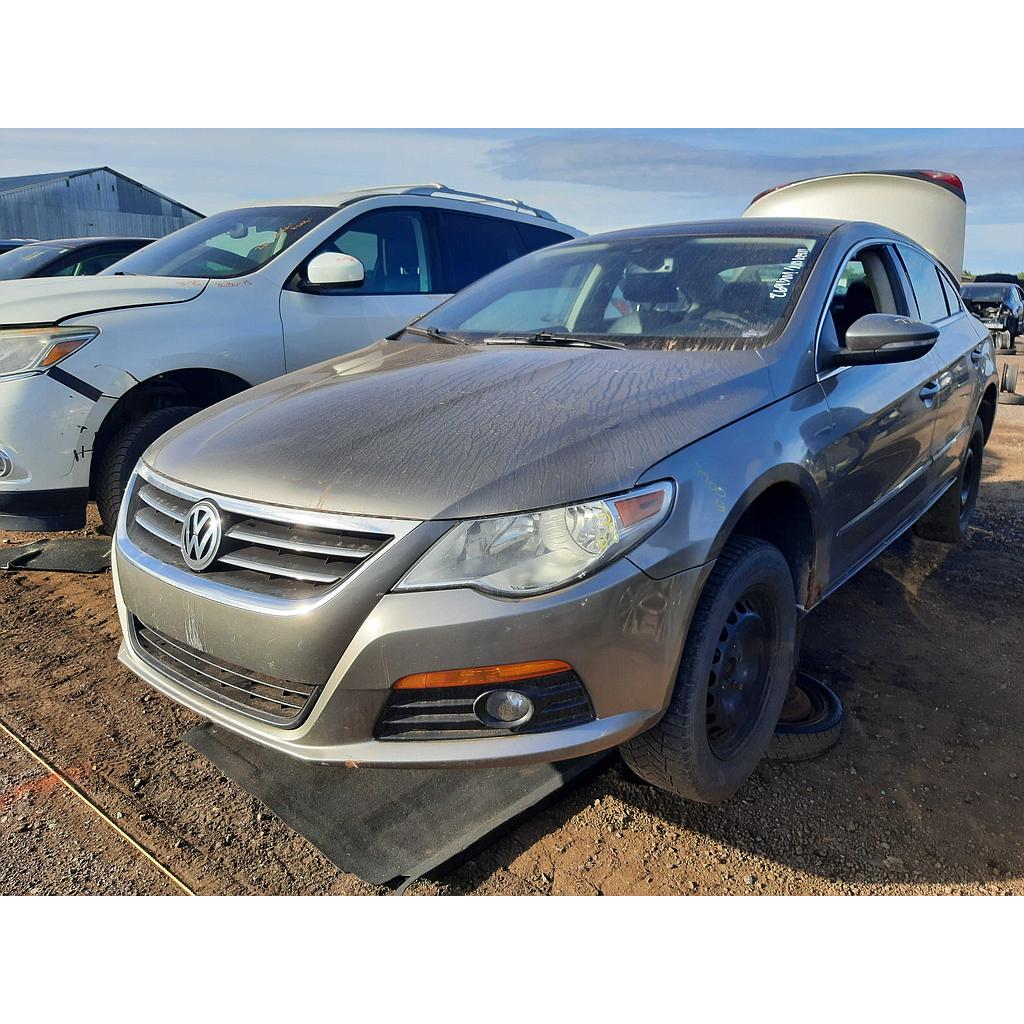 VOLKSWAGEN PASSAT 2012