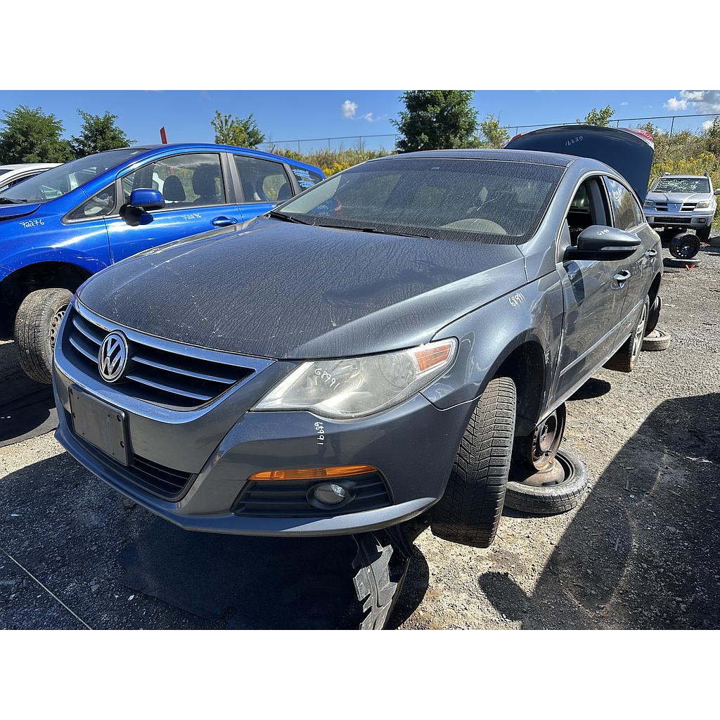 VOLKSWAGEN PASSAT 2012