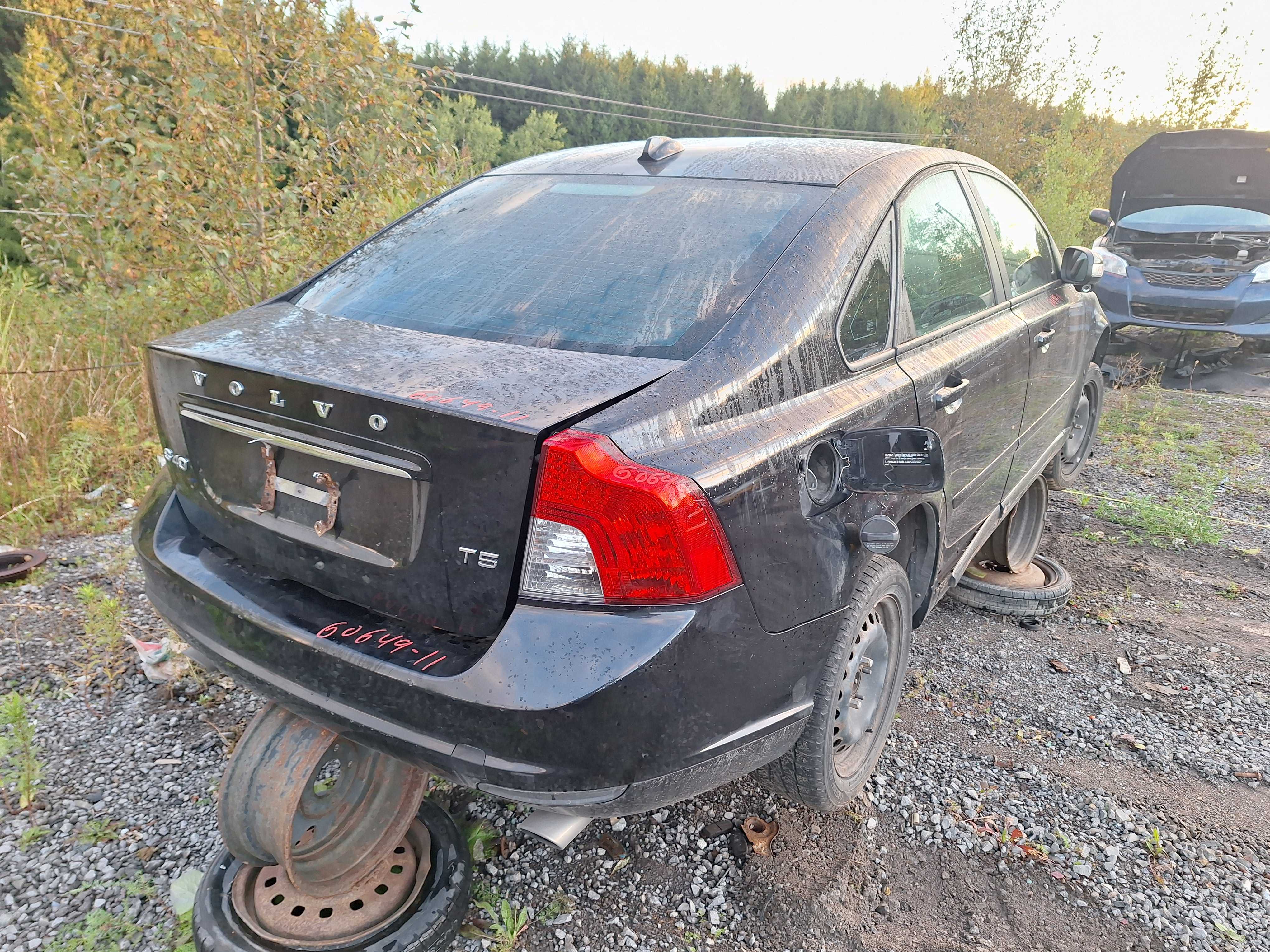 VOLVO S40 2011