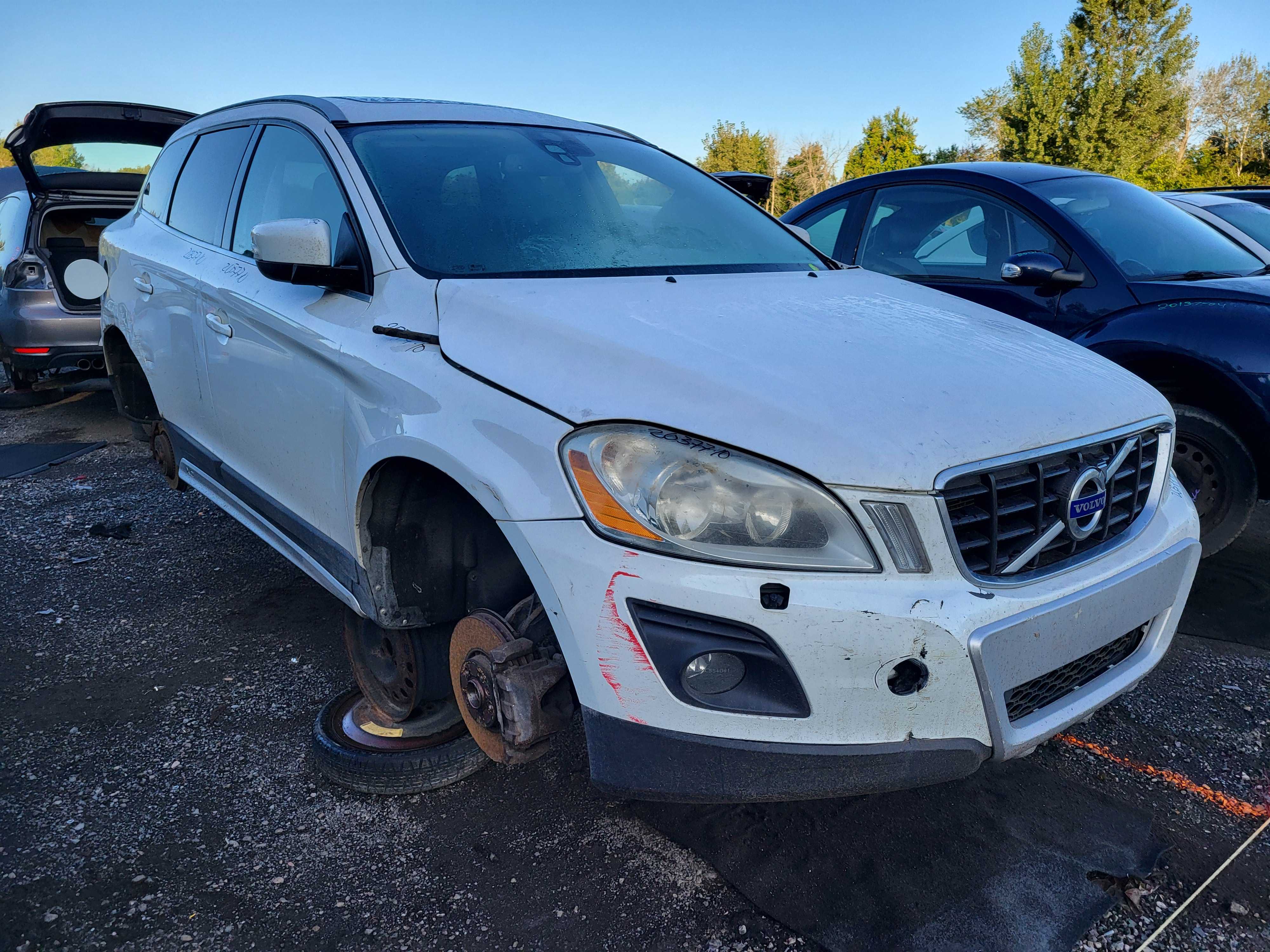 VOLVO XC60 2010